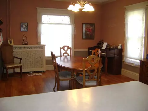715 E 3rd Ave, Cresco, IA 52136 photo 4