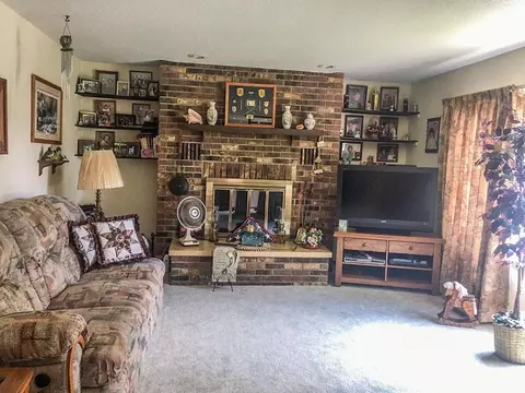 509 E Mark, Shell Rock, IA 50670 photo 5