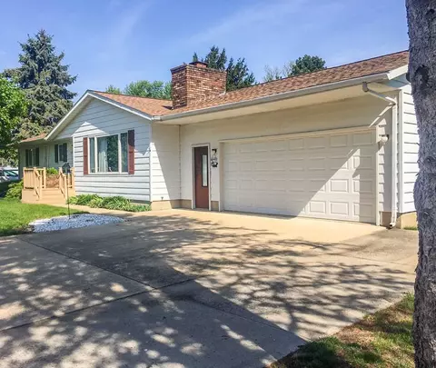 509 E Mark, Shell Rock, IA 50670 photo 2