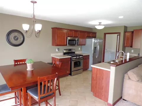 5027 Millenium Dr, Cedar Falls, IA 50613 photo 5