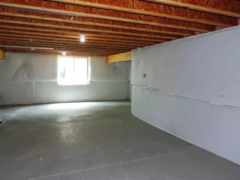 5027 Millenium Dr, Cedar Falls, IA 50613 photo 13