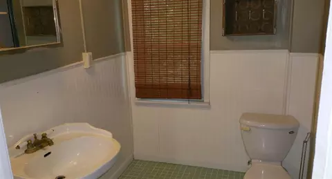 708 Upton Ave, Waterloo, IA 50701 photo 11