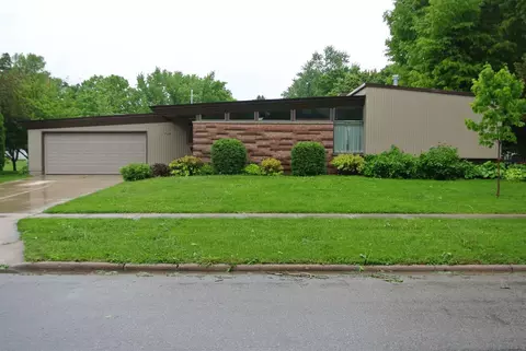 714 Maple St, Osage, IA 50461 photo 1
