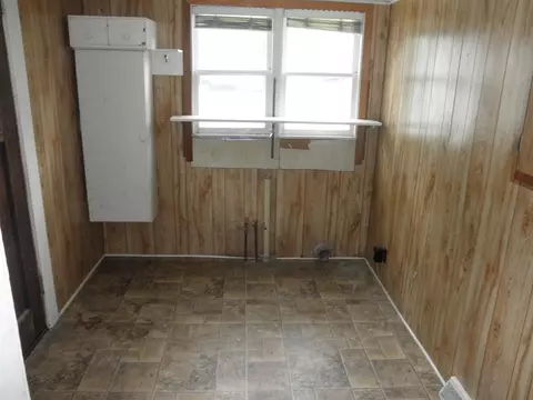 302 Maple St, Osage, IA 50461 photo 8