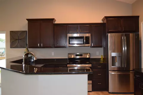 1016 Algonquin Dr, Cedar Falls, IA 50613 photo 7