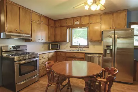 510 Devonshire Dr, Waterloo, IA 50701 photo 8