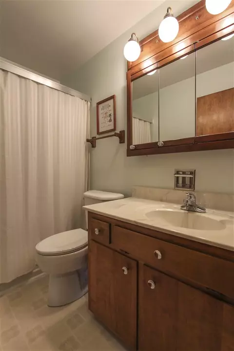 510 Devonshire Dr, Waterloo, IA 50701 photo 17