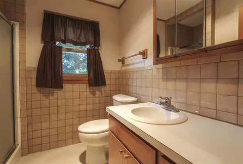 510 Devonshire Dr, Waterloo, IA 50701 photo 14