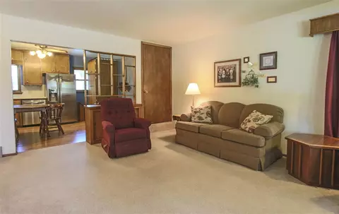 510 Devonshire Dr, Waterloo, IA 50701 photo 3