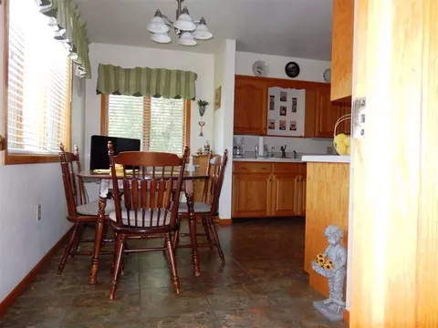 706 A Ave, Sumner, IA 50674 photo 6