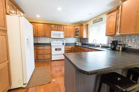 2706 Ryan Dr, Cedar Falls, IA 50613 photo 5