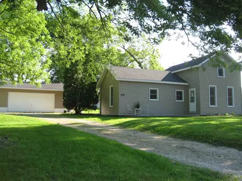 537 N Cherry St, Shell Rock, IA 50670 photo 1