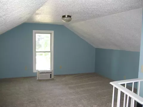 537 N Cherry St, Shell Rock, IA 50670 photo 6