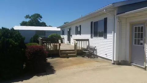 403 Union St, Aurora, IA 50607 photo 3
