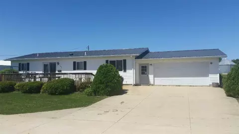403 Union St, Aurora, IA 50607 photo 1