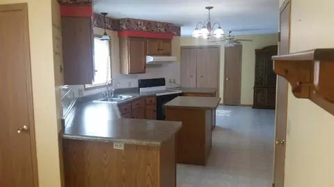 403 Union St, Aurora, IA 50607 photo 9