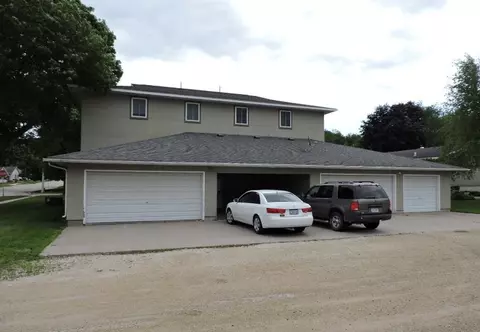 1101 Division St, Decorah, IA 52101 photo 2