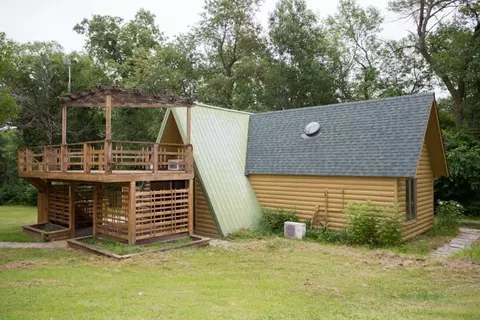 1690 Cunningham Rd, Dunkerton, IA 50626 photo 1