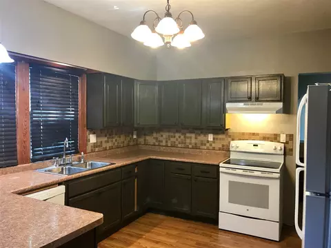 702 6th St, Gladbrook, IA 50635 photo 5