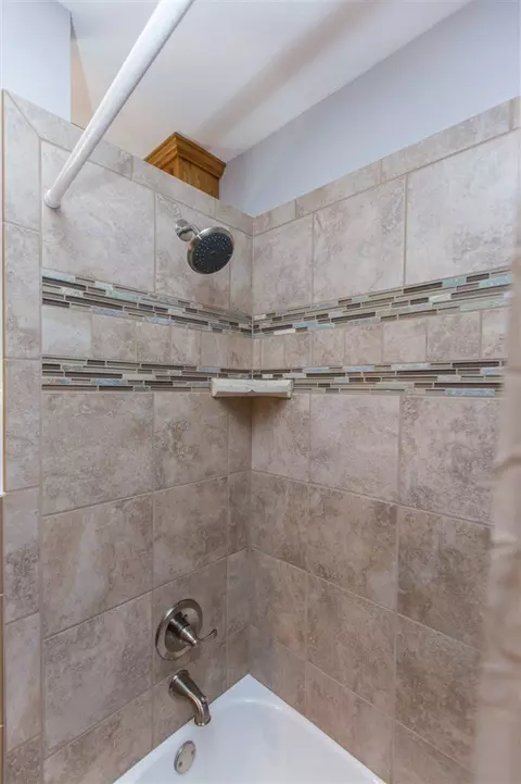 2624 Highview Ave, Waterloo, IA 50702 photo 11