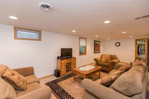 2624 Highview Ave, Waterloo, IA 50702 photo 16