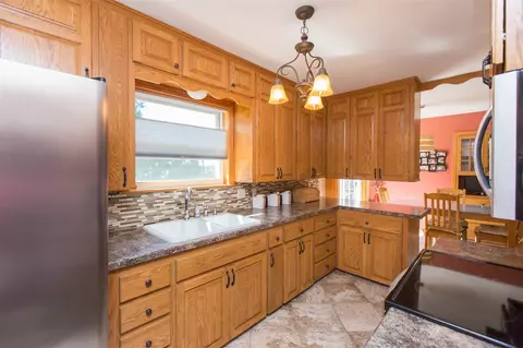 2624 Highview Ave, Waterloo, IA 50702 photo 7