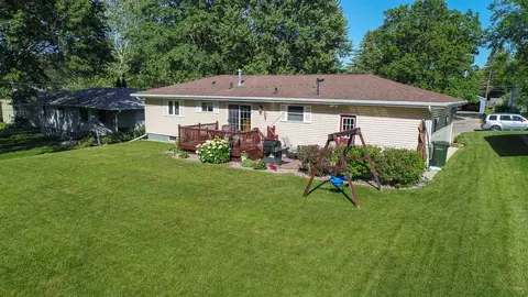 2624 Highview Ave, Waterloo, IA 50702 photo 3