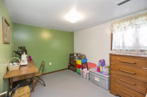 740 E Main St, Denver, IA 50622 photo 16