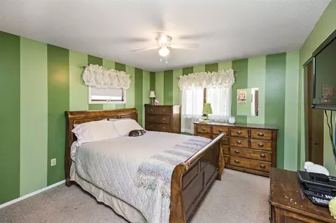 740 E Main St, Denver, IA 50622 photo 11