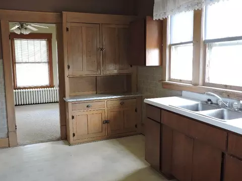 735 County St, Ridgeway, IA 52165 photo 3