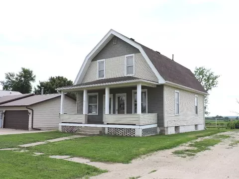 735 County St, Ridgeway, IA 52165 photo 1