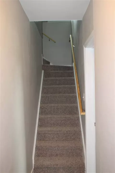 110 Eagle St, Denver, IA 50622 photo 9