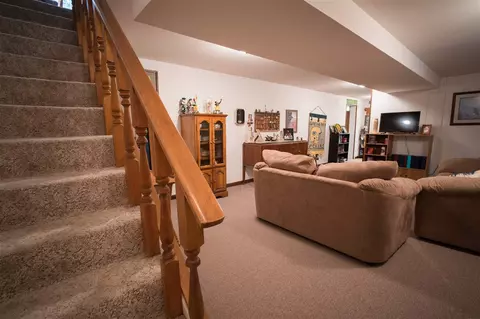 1158 E Ridgeway Ave, Waterloo, IA 50702 photo 11