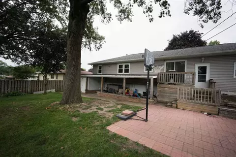 1158 E Ridgeway Ave, Waterloo, IA 50702 photo 19