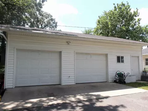 511 Progress Ave, Waterloo, IA 50701 photo 3