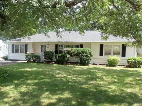 511 Progress Ave, Waterloo, IA 50701 photo 1