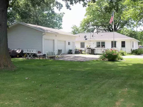 511 Progress Ave, Waterloo, IA 50701 photo 2