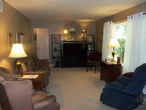 511 Progress Ave, Waterloo, IA 50701 photo 4
