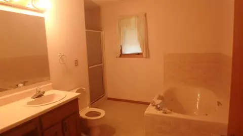 301 Holstead St, Dysart, IA 52224 photo 16