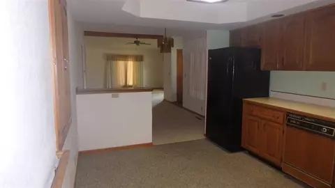 301 Holstead St, Dysart, IA 52224 photo 3