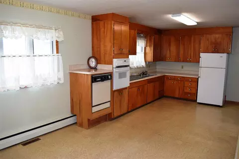 307 E Broadway St, Decorah, IA 52101 photo 2