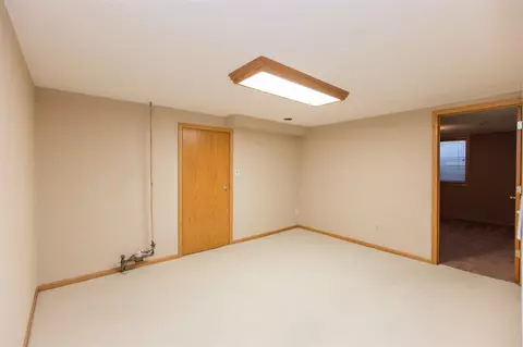 1628 E Mitchell Ave, Waterloo, IA 50702 photo 14