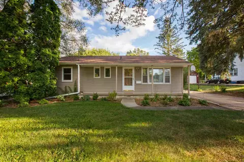 1628 E Mitchell Ave, Waterloo, IA 50702 photo 1