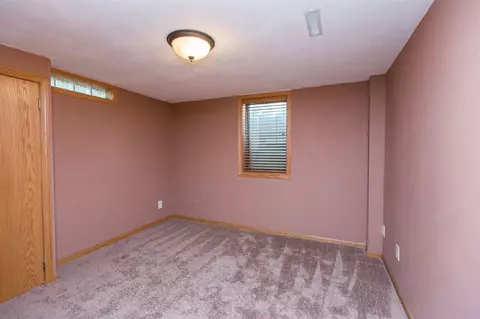 1628 E Mitchell Ave, Waterloo, IA 50702 photo 16