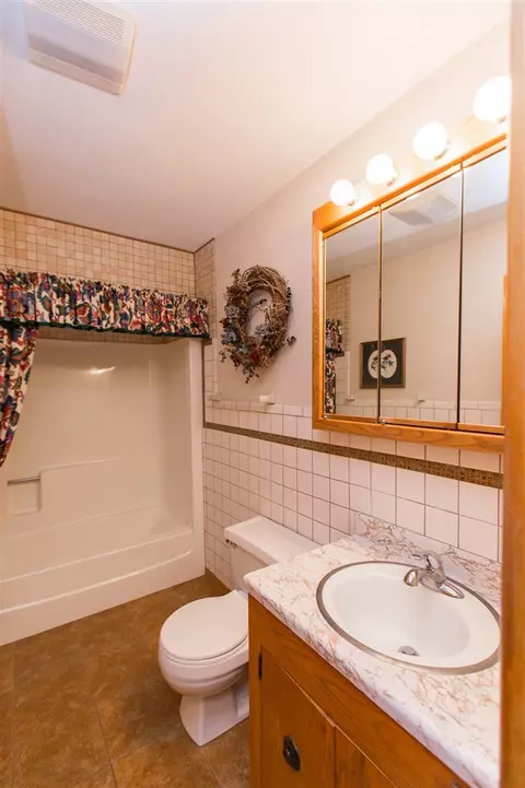 1628 E Mitchell Ave, Waterloo, IA 50702 photo 12