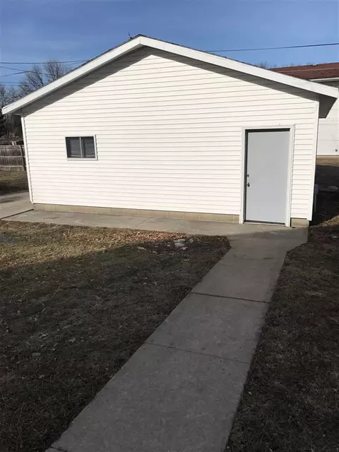 120 Summit Ave, Waterloo, IA 50701 photo 10