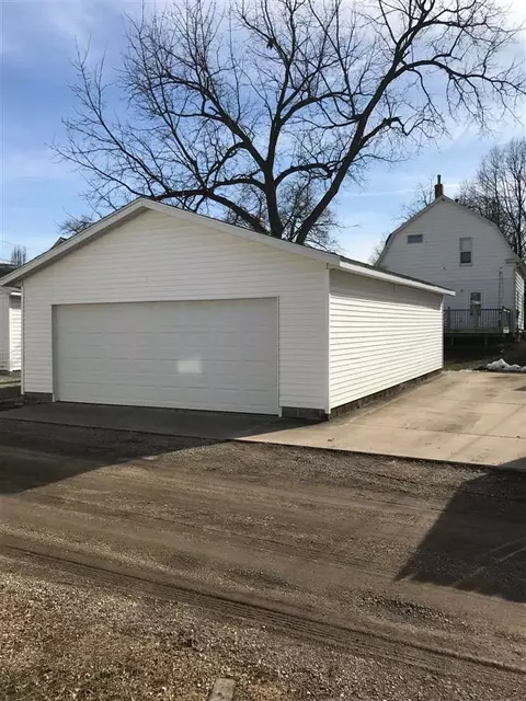 120 Summit Ave, Waterloo, IA 50701 photo 11