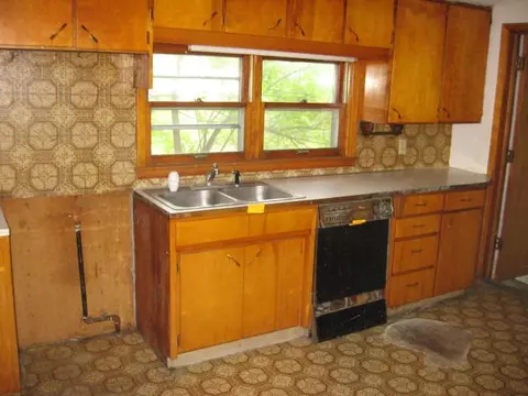 205 E Dunkerton St, Dunkerton, IA 50626 photo 6