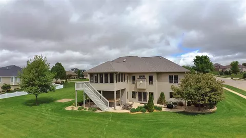 3024 Pendleton Dr, Cedar Falls, IA 50613 photo 3