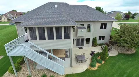 3024 Pendleton Dr, Cedar Falls, IA 50613 photo 4